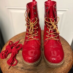 CHINESE LAUNDRY Red Vinyl Lug Sole Boots Size 6 / 36.5